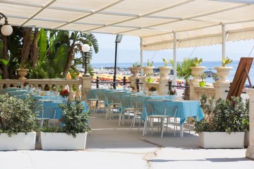 hellenia yachting hotel