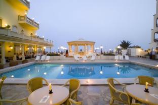 hellenia yachting hotel