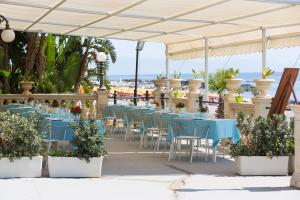 hellenia yachting hotel