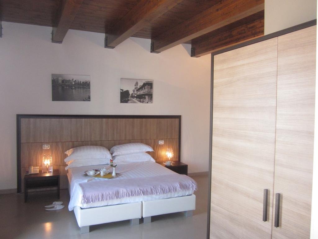Albergo Del Sole,Taranto>>Puglia,4 star