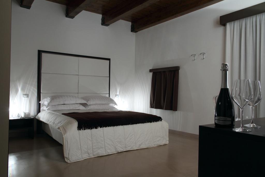 Albergo Del Sole,Taranto>>Puglia,4 star