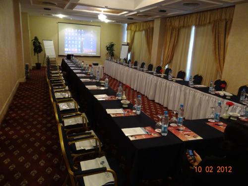 le grande plaza hotel