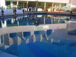 le grande plaza hotel