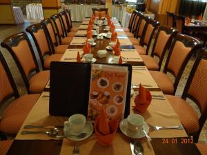 le grande plaza hotel