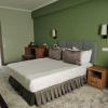 le grande plaza hotel