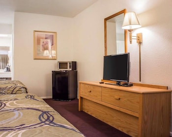 rodeway inn silver creek inn