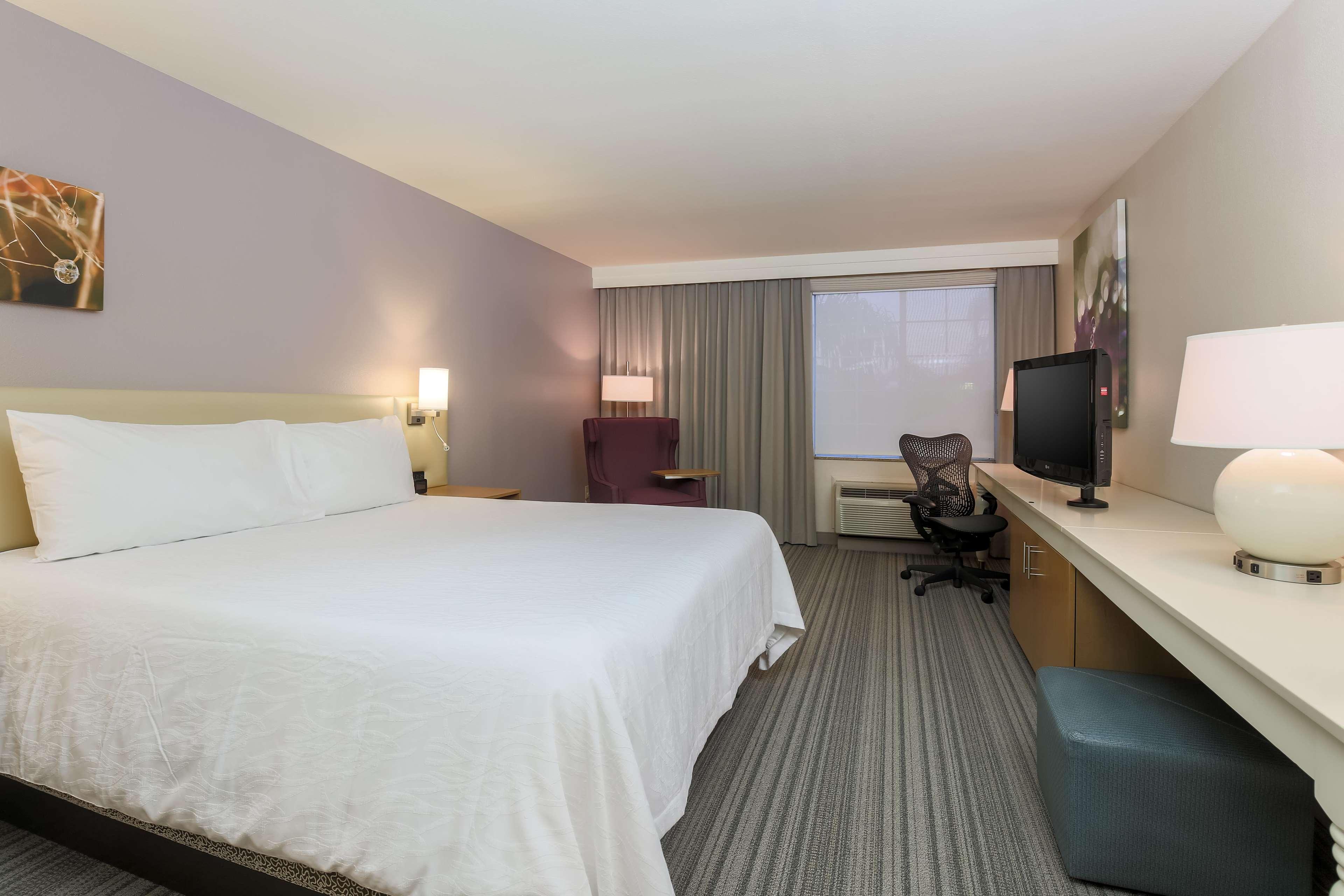 hilton garden inn bakersfield