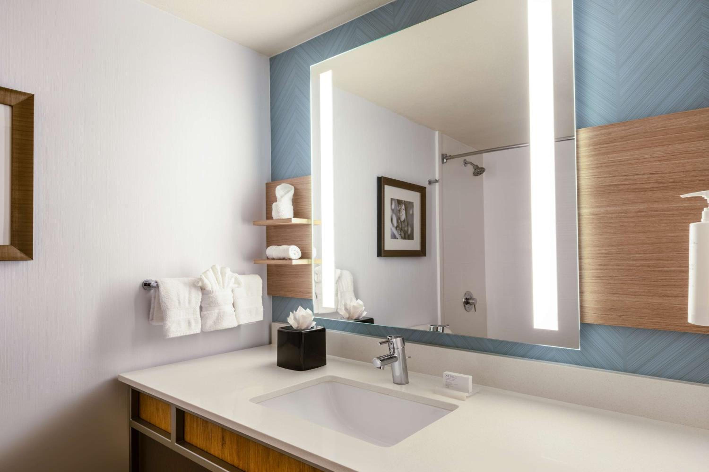 hilton garden inn bakersfield