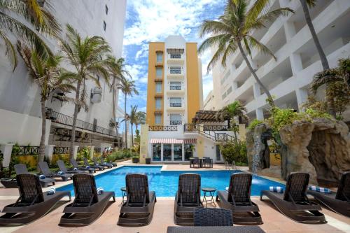 best western hotel posada freeman zona dorada