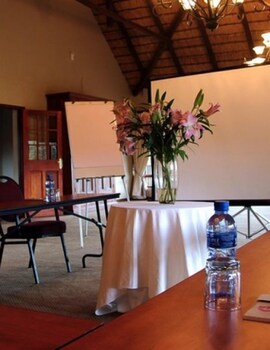 Granny Mouse Country House & Spa,Curry's Post>>Balgowan,4 star