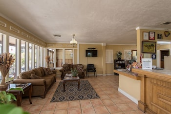 landmark lookout lodge