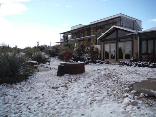 landmark lookout lodge