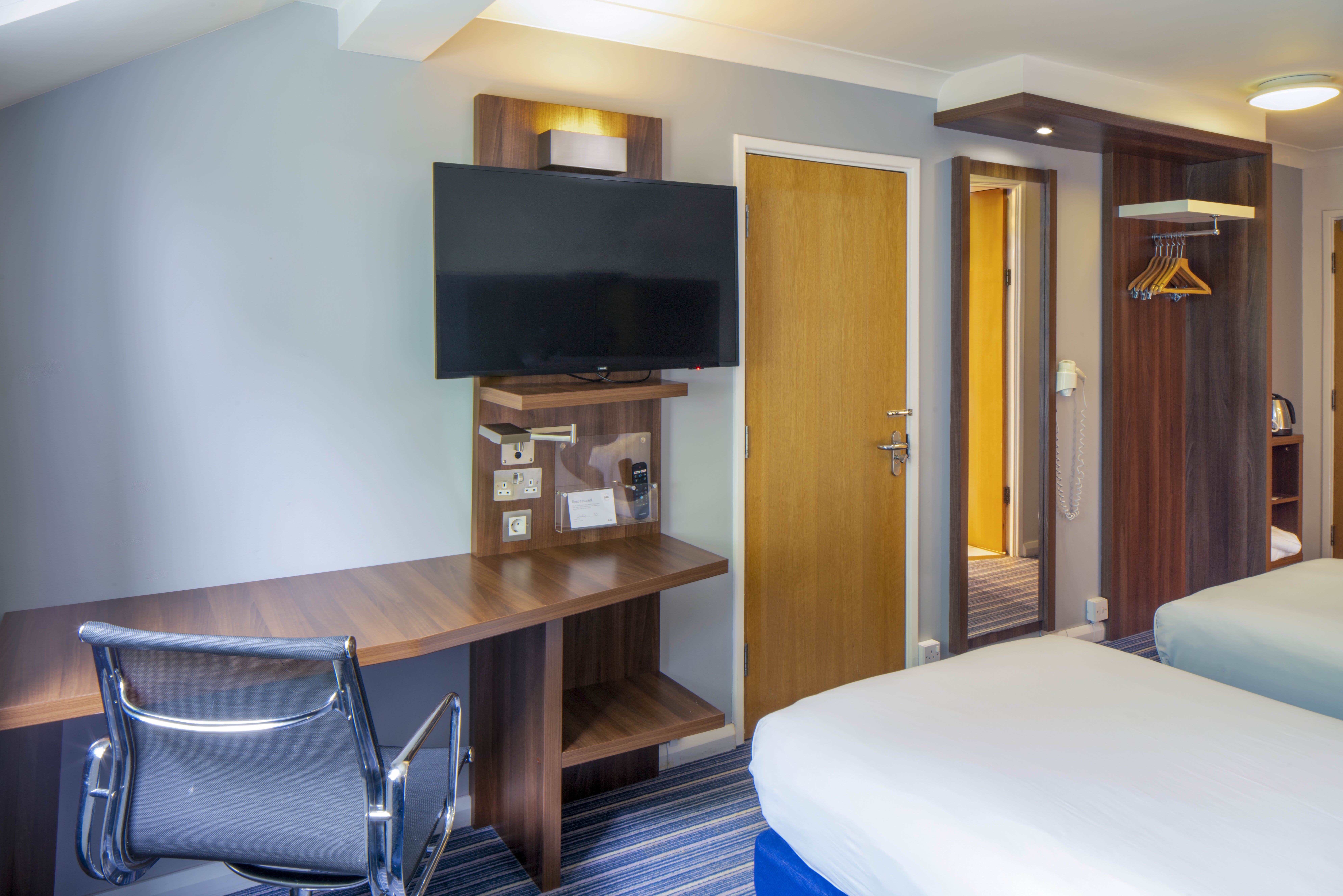 holiday inn express york by ihg