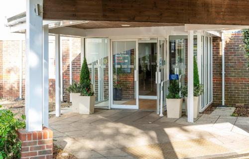 holiday inn express york by ihg