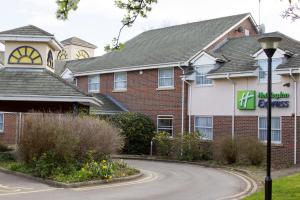 holiday inn express york by ihg