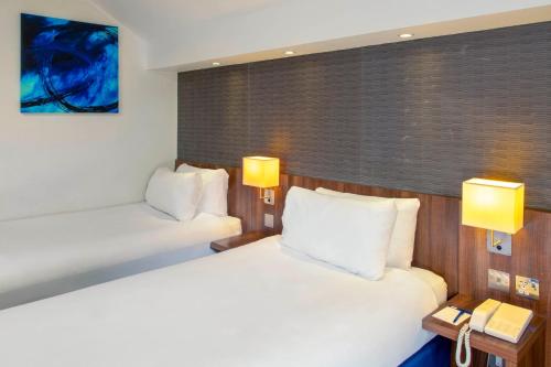 holiday inn express york by ihg