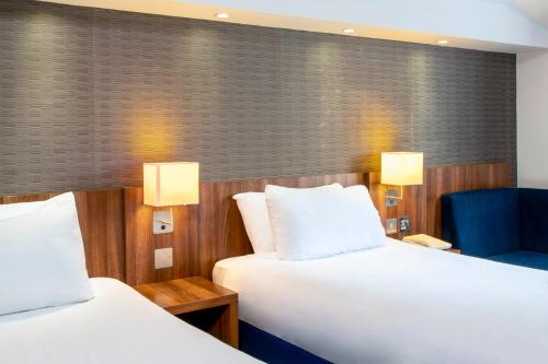 holiday inn express york by ihg