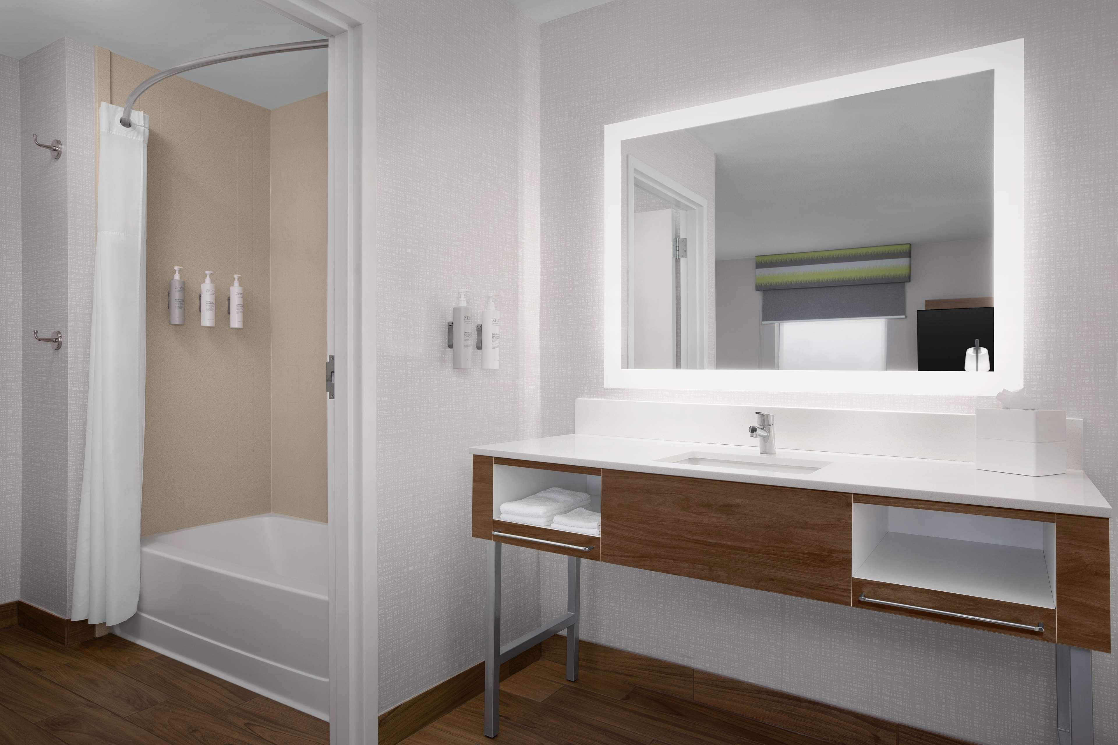 hampton inn yorkville