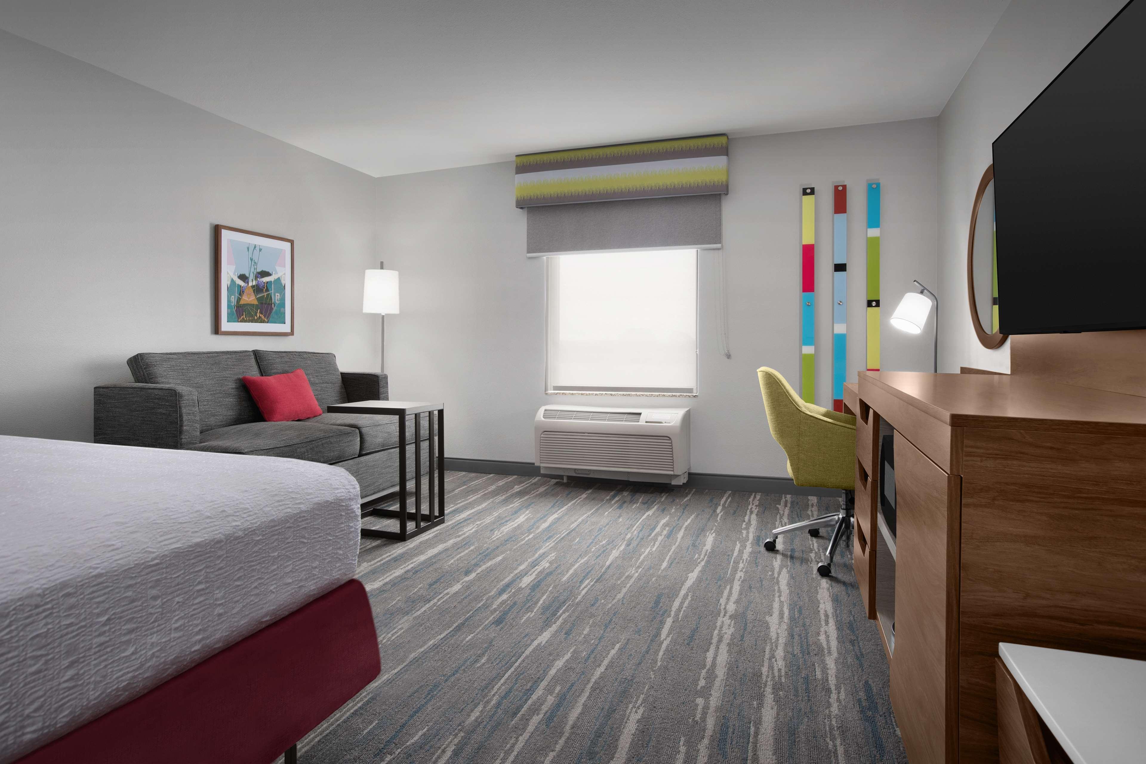 hampton inn yorkville