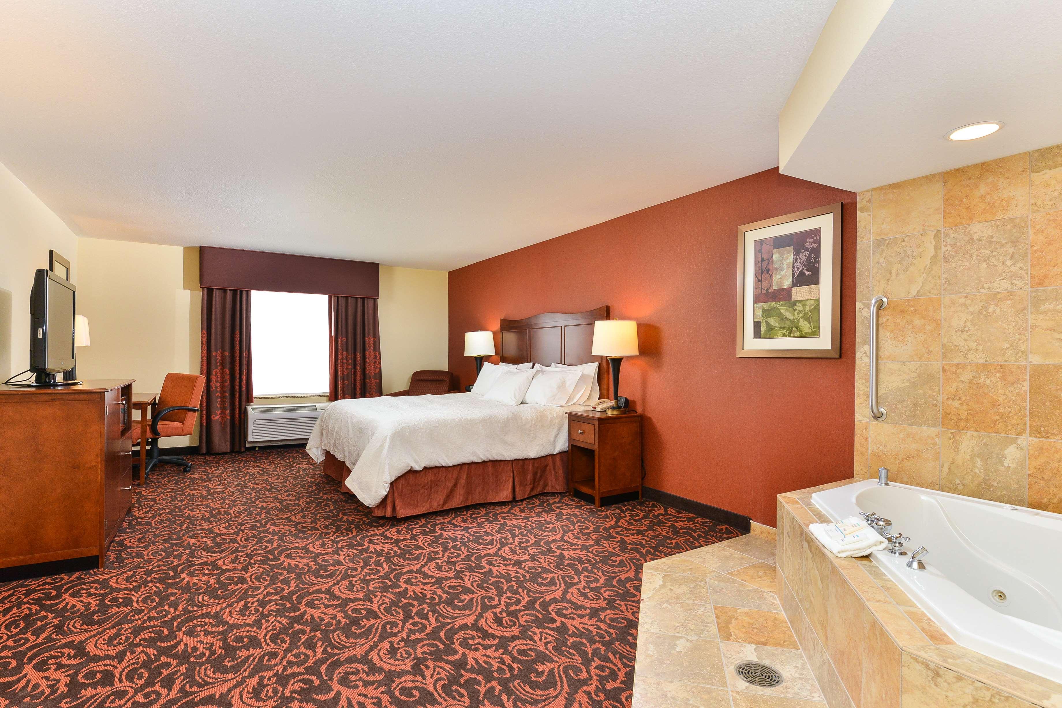 hampton inn yorkville