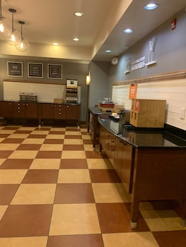 hampton inn yorkville