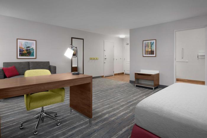 hampton inn yorkville