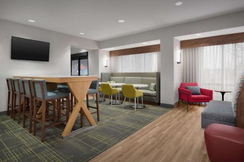 hampton inn yorkville