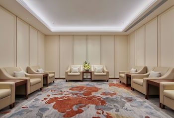 crowne plaza zhuhai city center by ihg