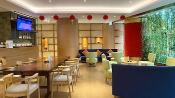 crowne plaza zhuhai city center by ihg