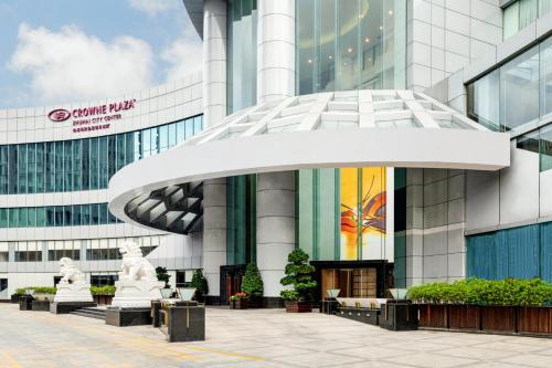 crowne plaza zhuhai city center by ihg