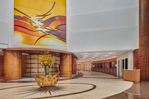 crowne plaza zhuhai city center by ihg
