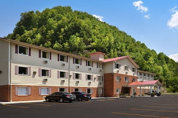 super 8 by wyndham prestonsburg