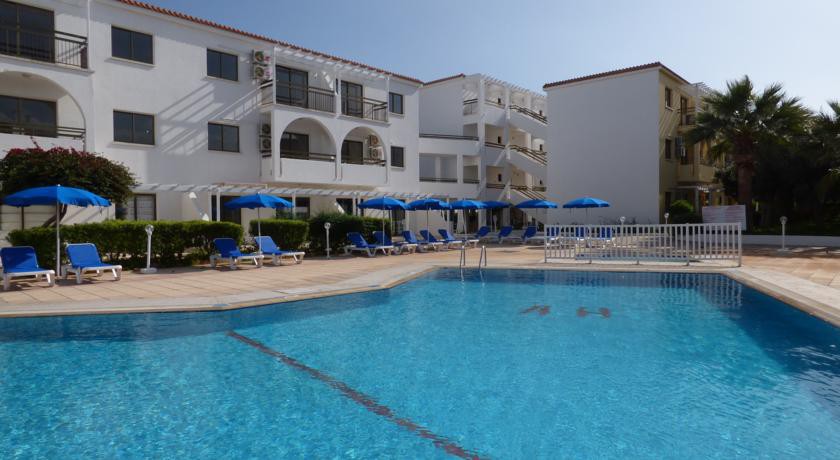 amore protaras apartments