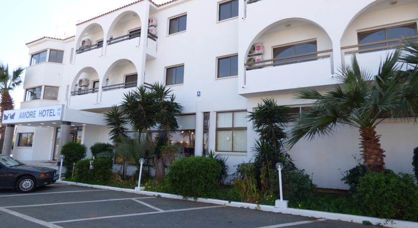 amore protaras apartments