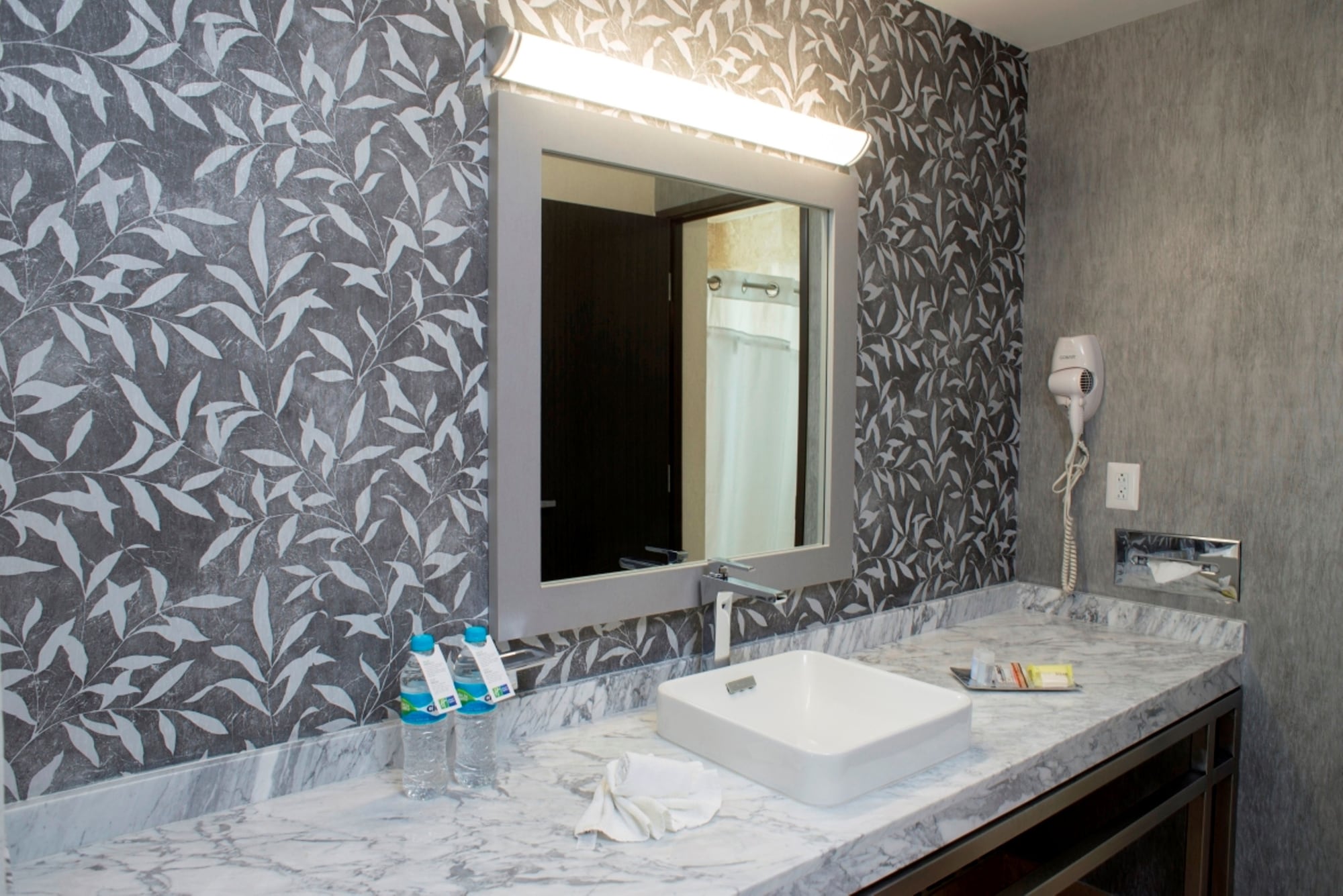 holiday inn express queretaro by ihg