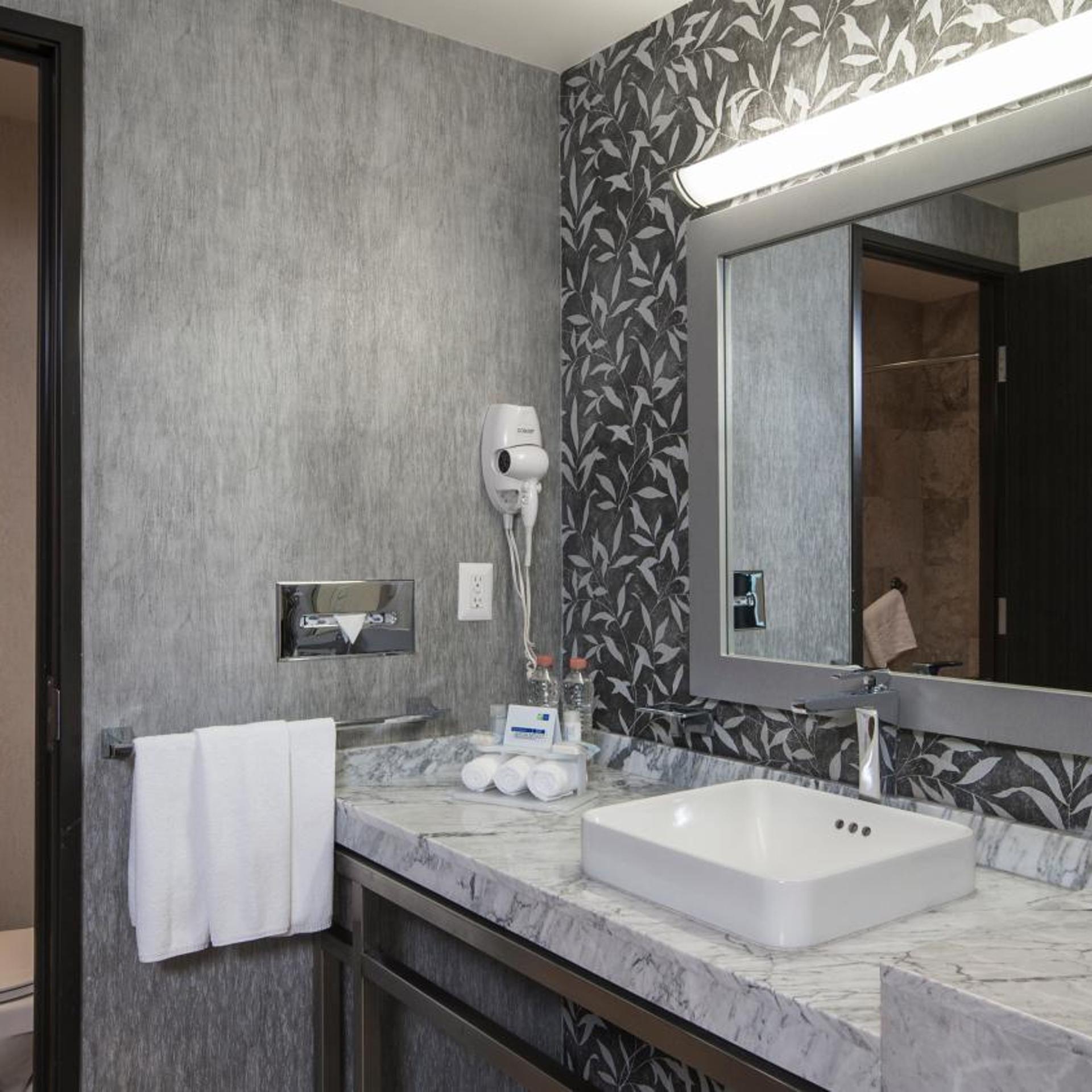 holiday inn express queretaro by ihg
