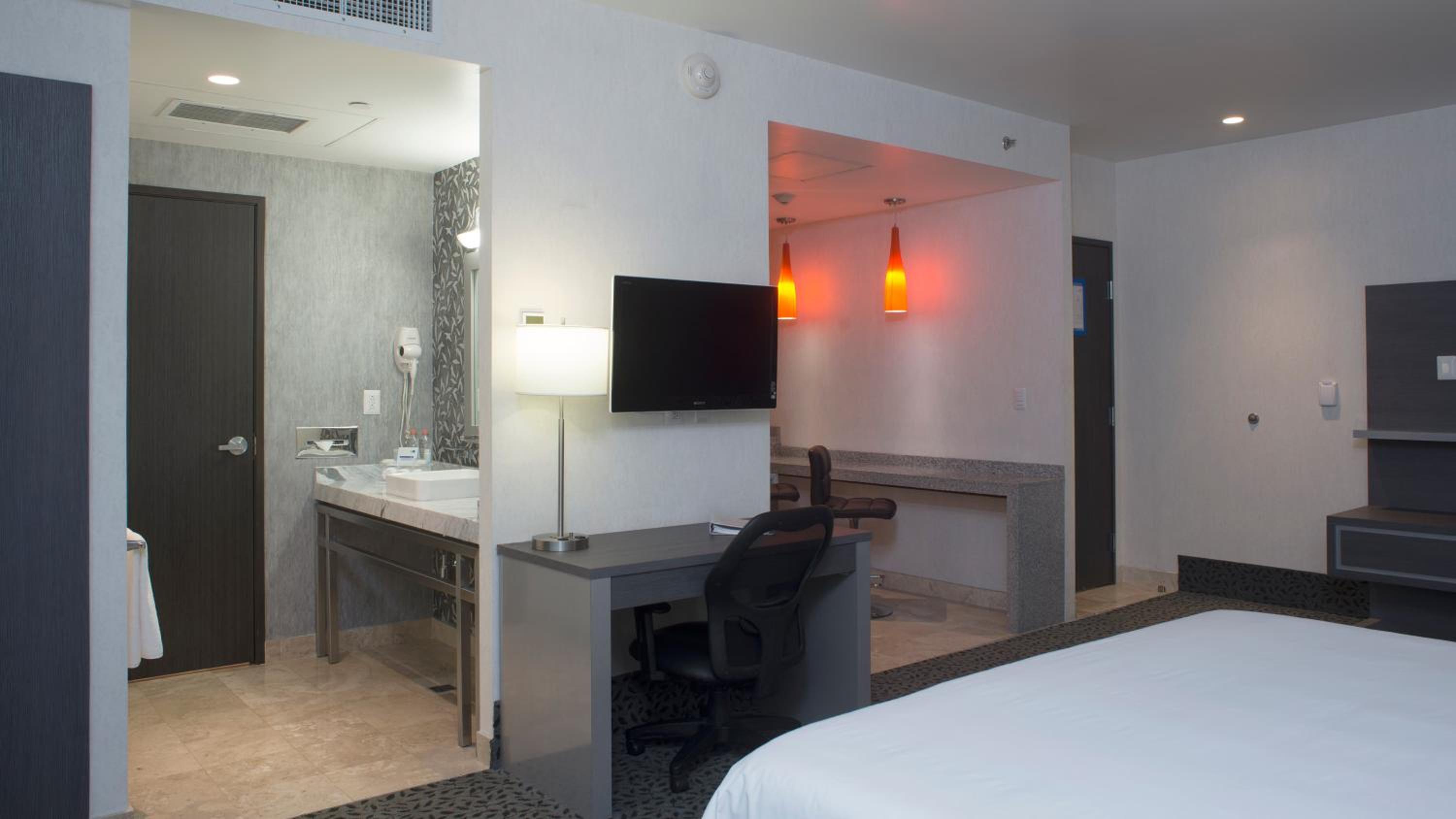 holiday inn express queretaro by ihg