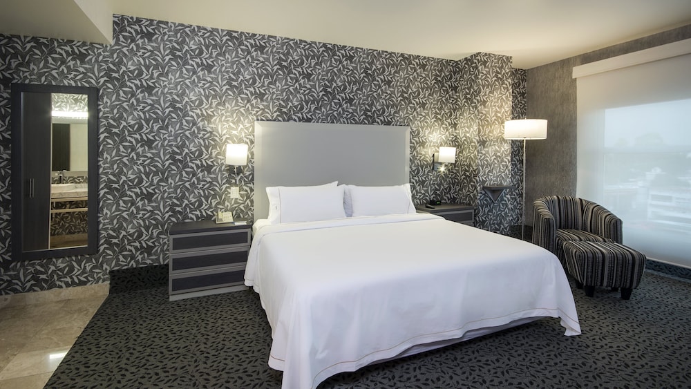 holiday inn express queretaro by ihg