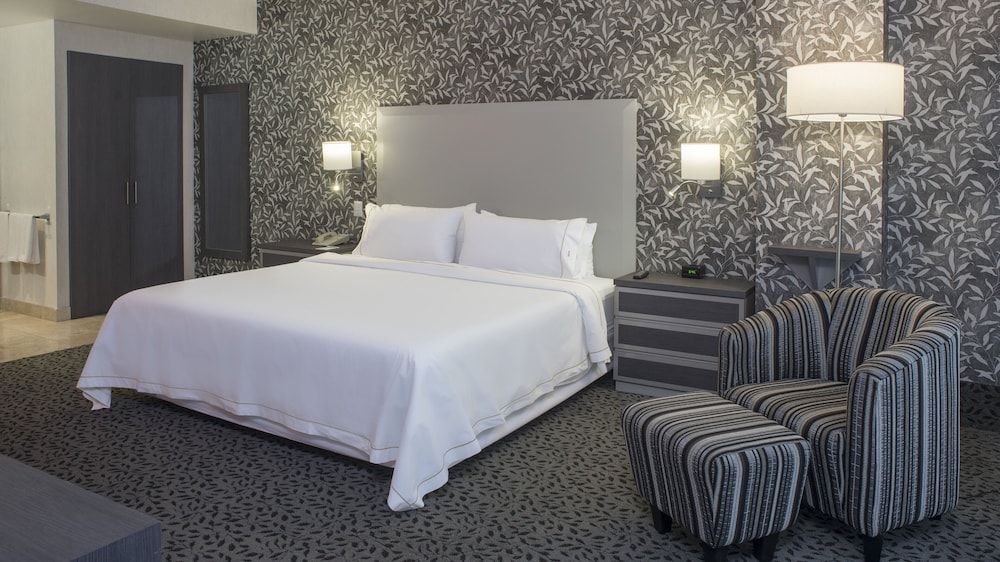 holiday inn express queretaro by ihg