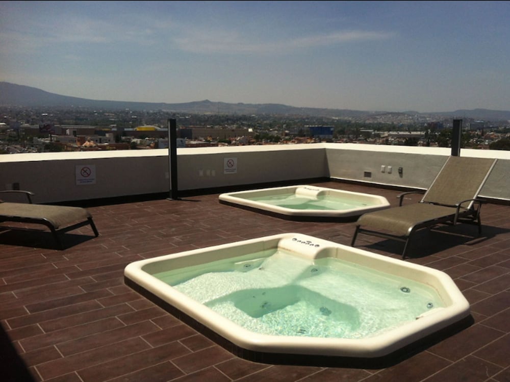 holiday inn express queretaro by ihg
