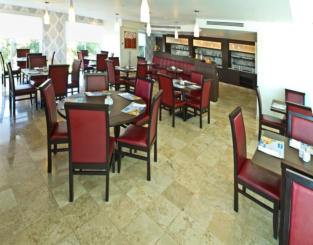 holiday inn express queretaro by ihg
