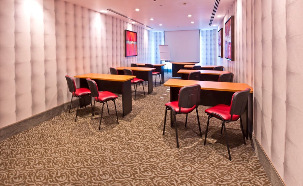 holiday inn express queretaro by ihg