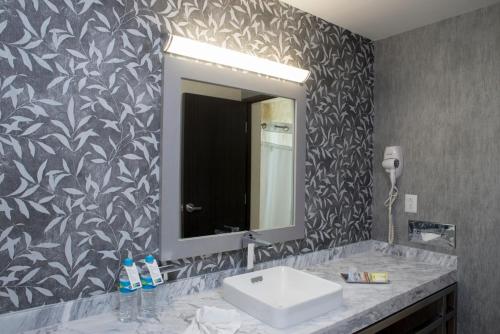 holiday inn express queretaro by ihg