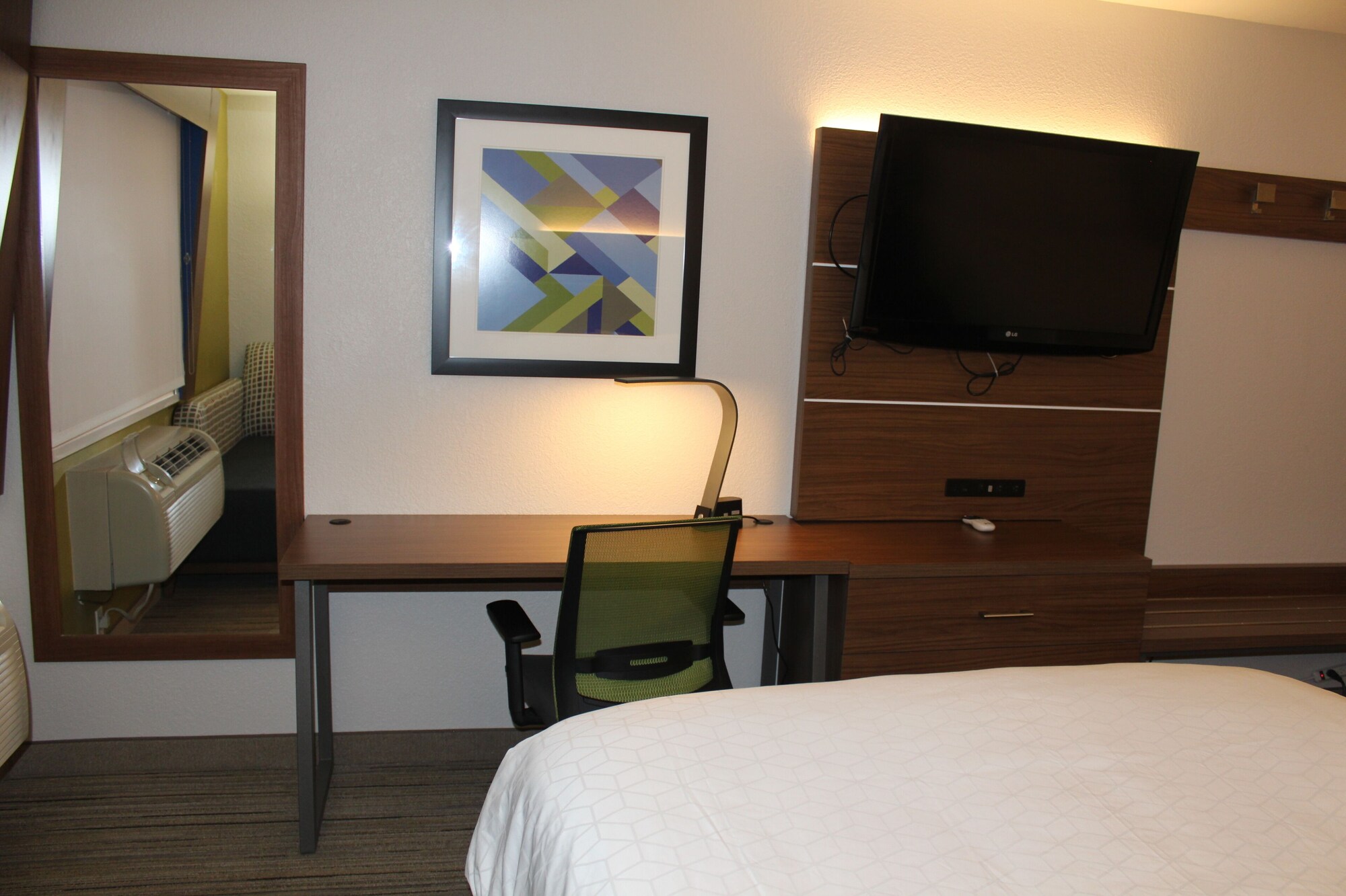 holiday inn express hotel and suites raton by ihg