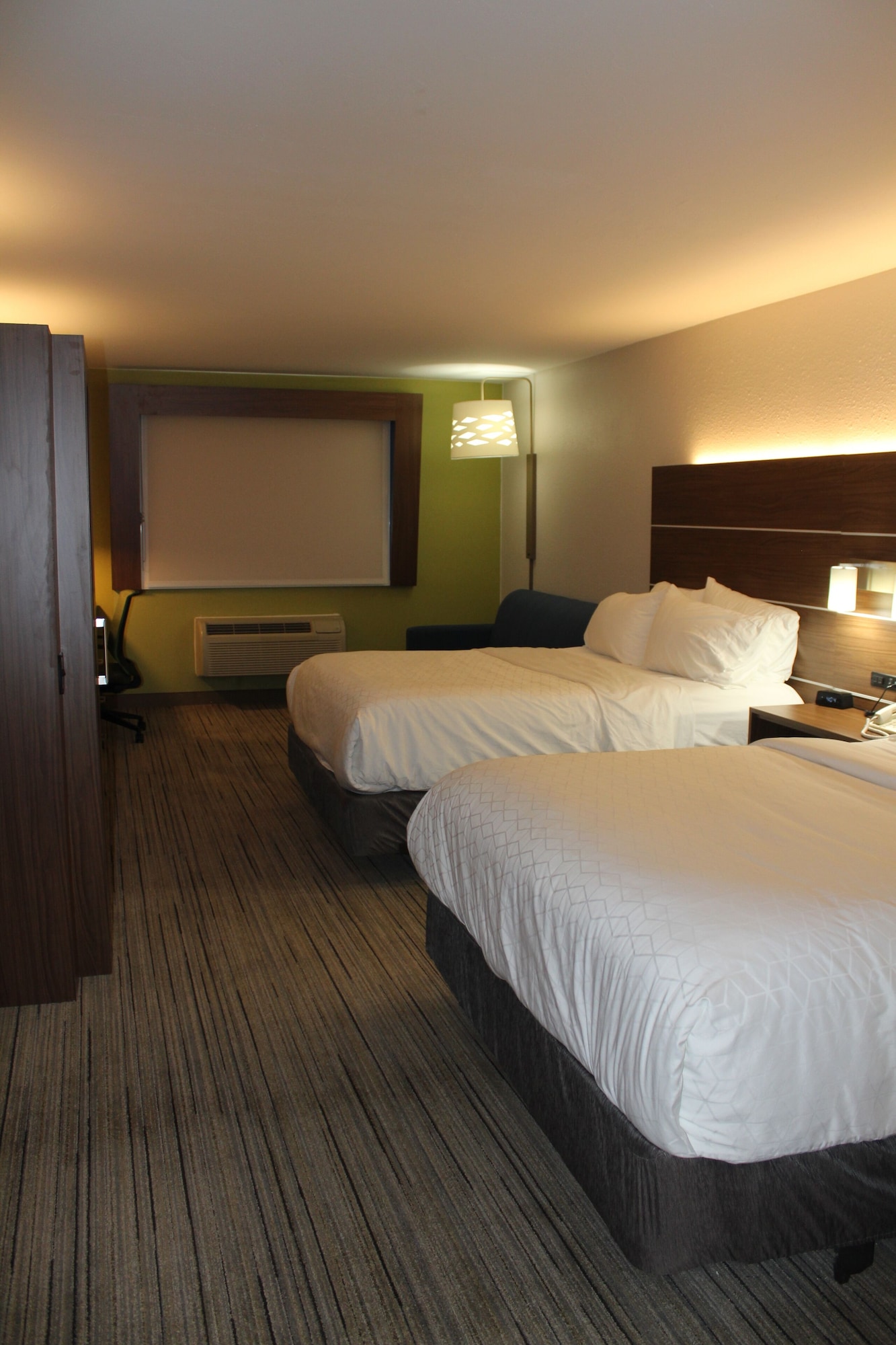 holiday inn express hotel and suites raton by ihg