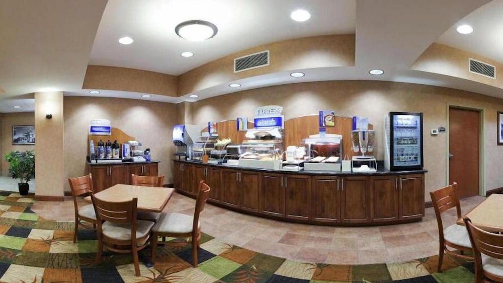 holiday inn express rawlins by ihg