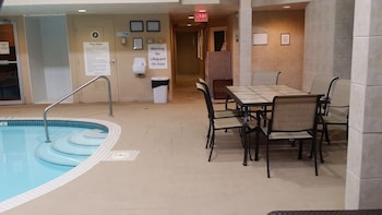 Holiday Inn Express Red Deer By Ihg,Canmore>>Alberta,3 star