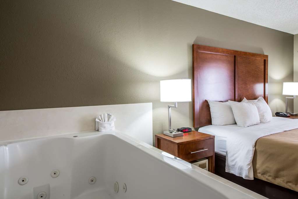 comfort inn and suites at dollywood lane