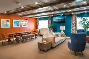 margaritaville island inn