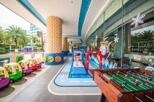 Chimelong Penguin Hotel,,5 star